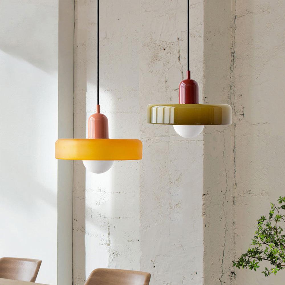 VerreColoré™ – Suspension en Verre Coloré au Design Élégant