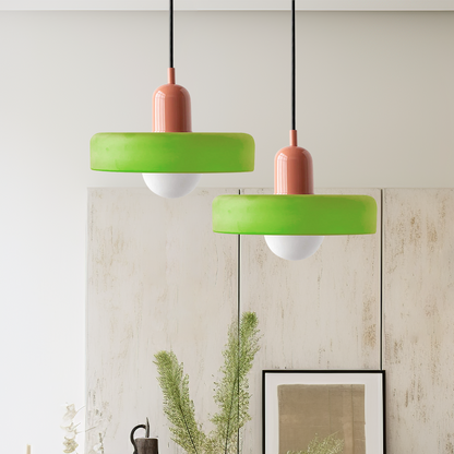 VerreColoré™ – Suspension en Verre Coloré au Design Élégant