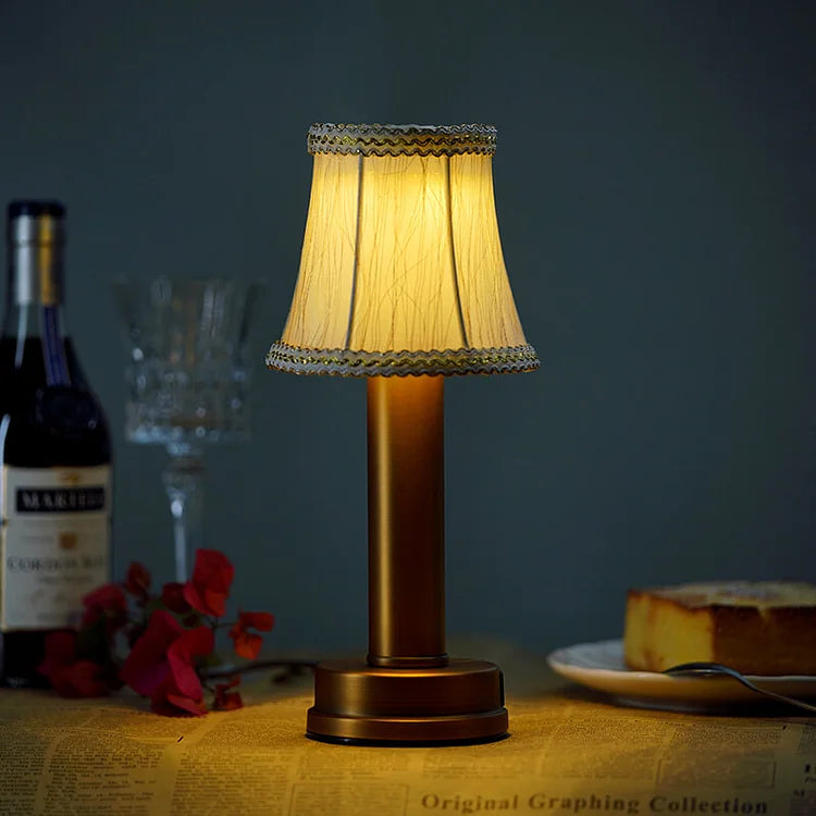 Luminaria Luxe™ – Lampe de Table LED Sans Fil avec Finition en Métal Satiné Élégant