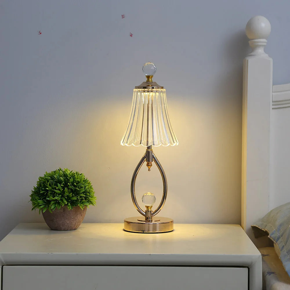 CristalLuxe™ – Lampe de Table Vintage avec Accents en Cristal