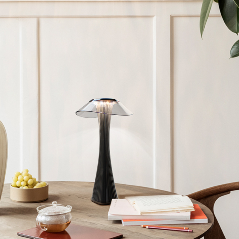 Lampe de Luxe Scintillante - Élégance et Éclat pour un Intérieur Raffiné