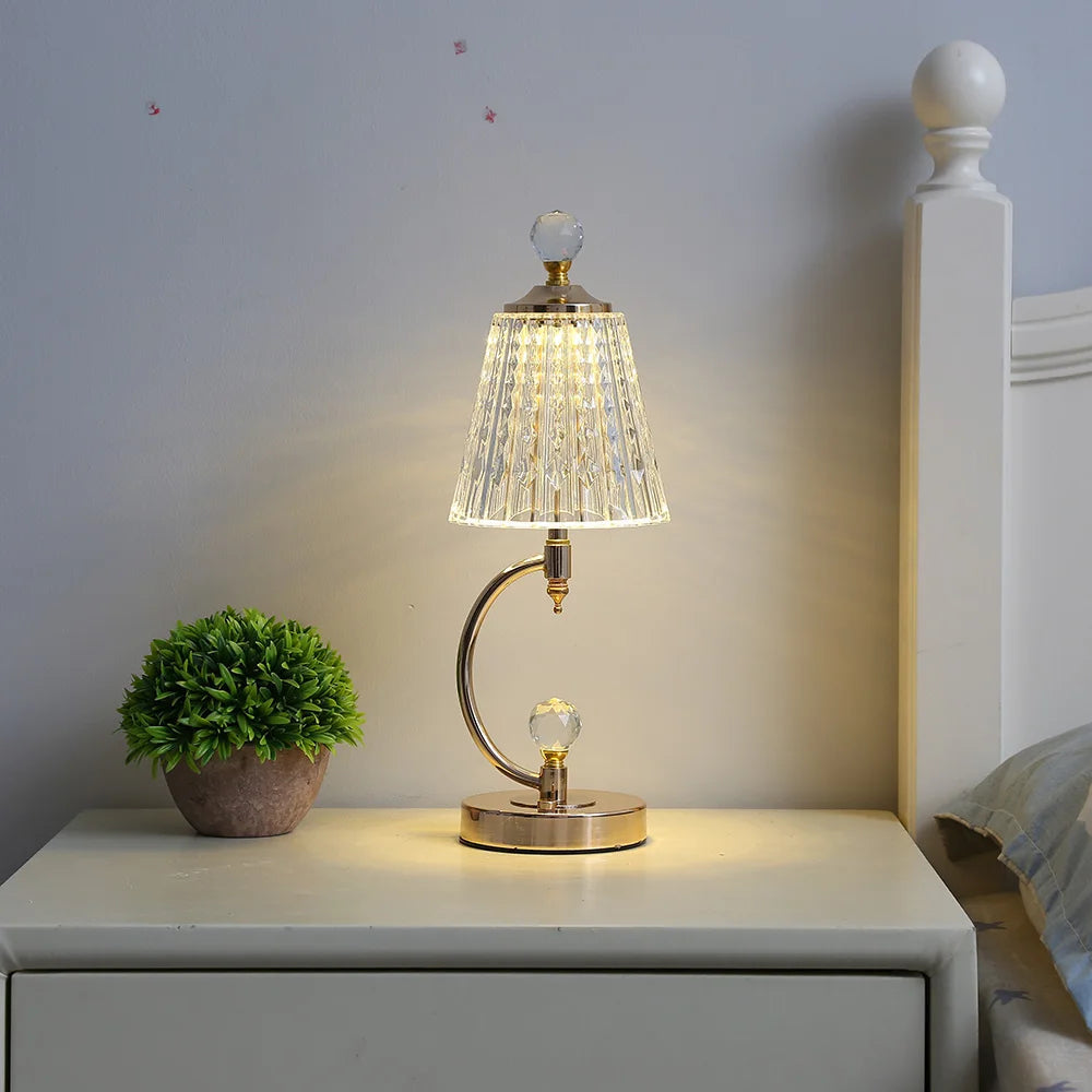 CristalLuxe™ – Lampe de Table Vintage avec Accents en Cristal