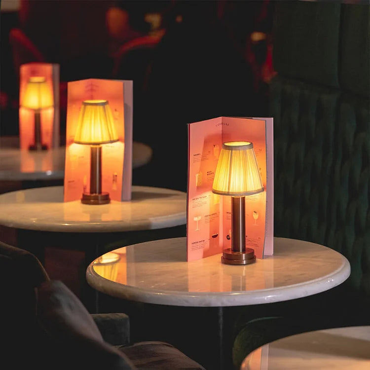 Luminaria Luxe™ – Lampe de Table LED Sans Fil avec Finition en Métal Satiné Élégant