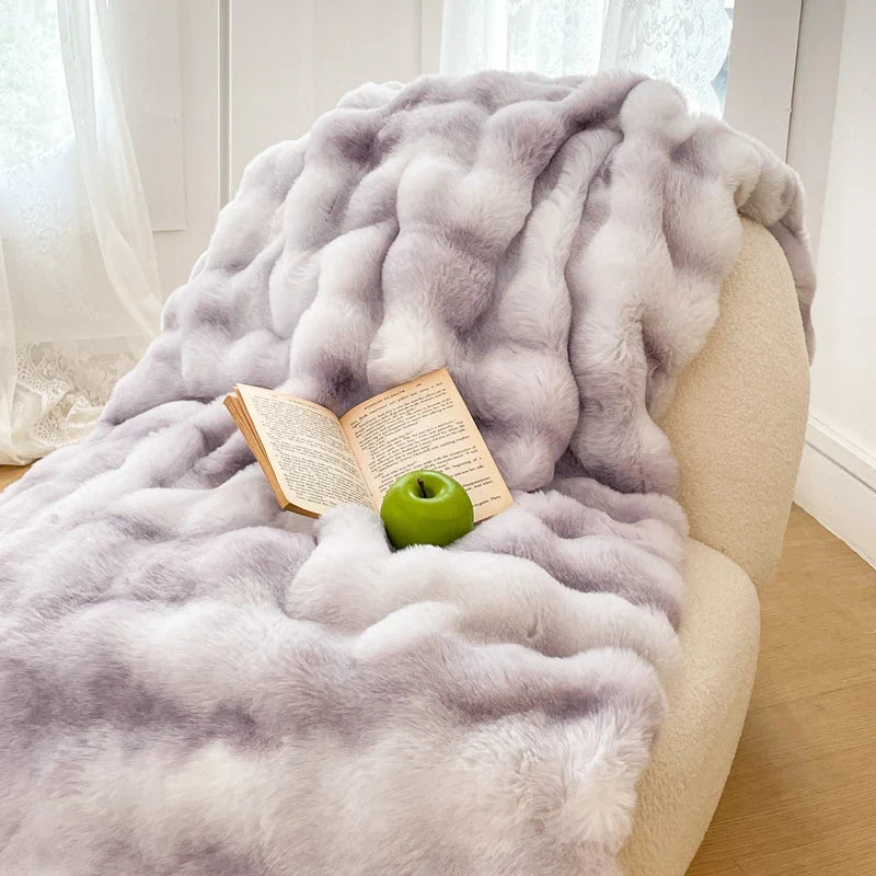 CozyFur - Plaid Luxueux en Fausse Fourrure pour Intérieur Raffiné