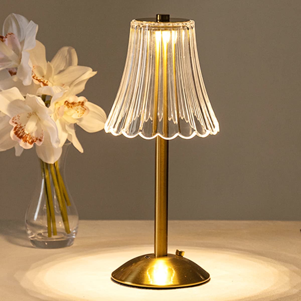 Lampe de Table en Cristal Doré™ – Élégance et Luxe au Design Raffiné